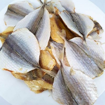 Khô cá chỉ vàng là một món ăn đặc sản của vùng biển
