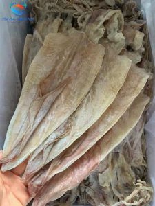 Khô mực 11 z6142361972946 845c778a50657d0f2dfba22ee195fd73