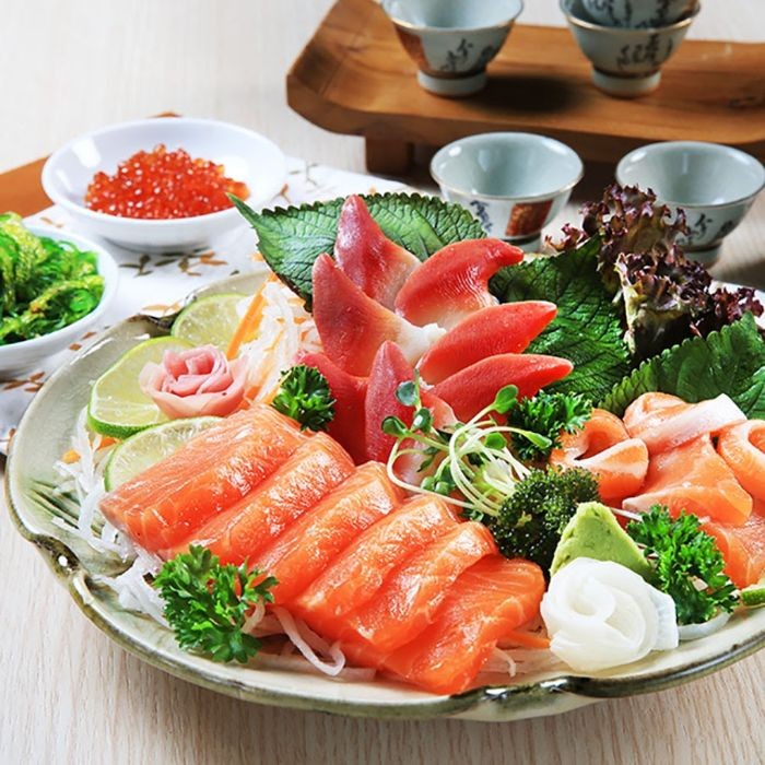 Cách Làm Sashimi Cá Hồi Không Tanh Như Người Nhật - Hải Sản Trung Nam
