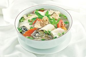 Cach Nau Canh Chua Ca Hoi 2