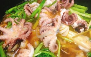 bạch tuộc nhúng giấm