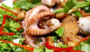 bạch tuộc hấp Thái