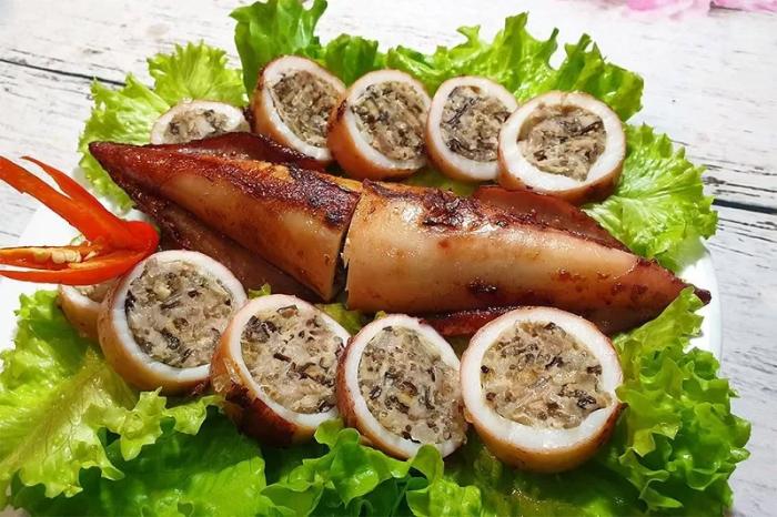 Mực nang nhồi thịt hấp