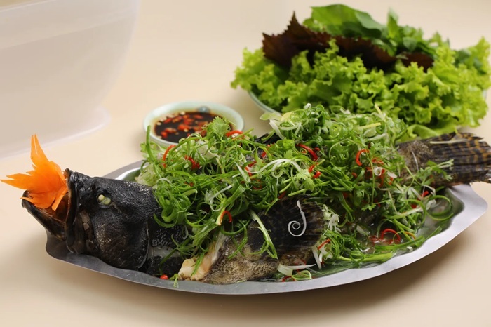 Cá mú hấp Hồng Kông