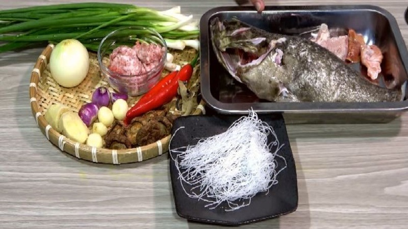 Cá mú hấp xì dầu