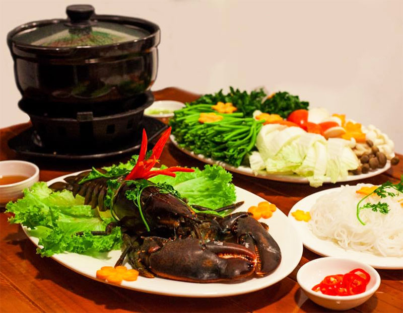 Lẩu tôm hùm Alaska